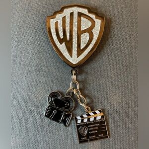 Warner Brothers Studio Magnet with 2 charms - film camera and production slate